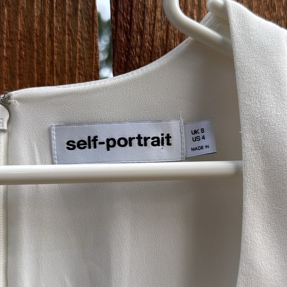 Self-Portrait White Crepe Midi Dress With Short Sleeves - Picture 4 of 10